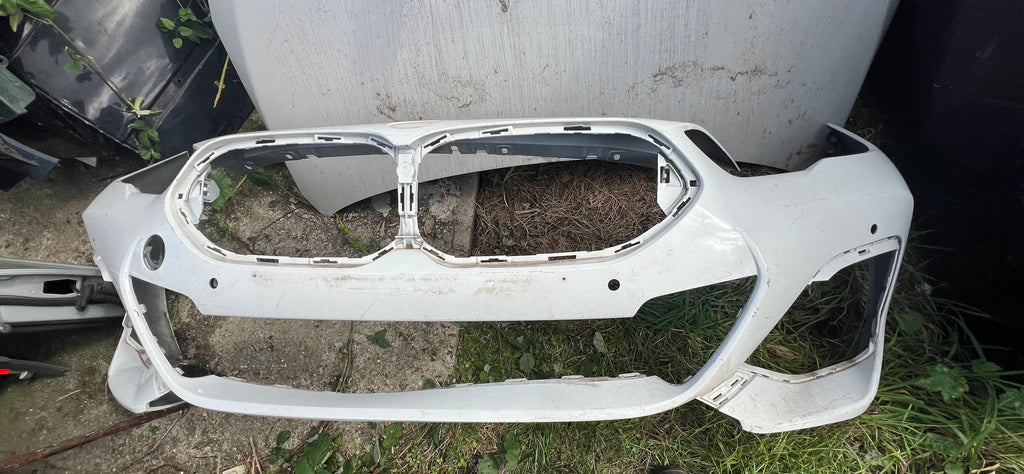 Bmw 2 series 2024 f44 coupe front M sport bumper
needs repair /respray please observe ok
white 
bmw part
bmw parts
bmw bumper
BaronesstheBmlady
slogansbybaroness
#bmwf44 #bmwf44
#bmw2series #bmw2series