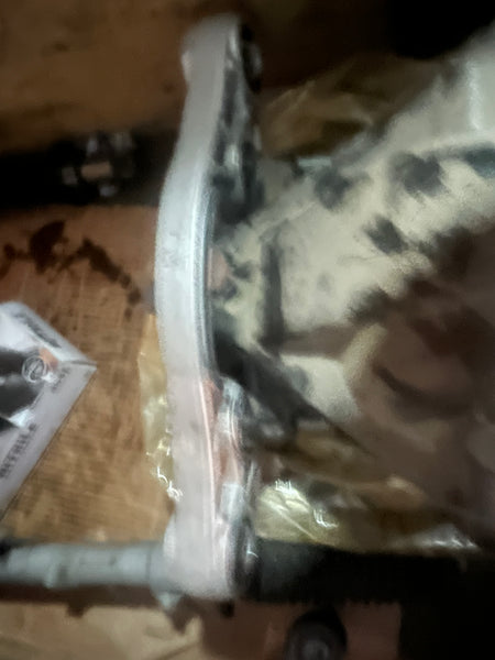 8747239
   BMW M4 2023  G82  rear diff  
    Bmw  M3 2020 G80  Rear Differential Diff S58 M GHUE315H
33108747240
BMW G80 G81 M3 G82 G83 M4 Rear Differential Diff S58 M 8747239 GHUE315H