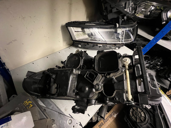 8082658
 Bmw M5 2020 passenger side headlight 
BMW 5 SERIES 2020 M5 F90 G30 LCI Driver side LED HEADLIGHT SHADOW LINE 
BMW 5 SERIES M5 F90 G30 LCI LED HEADLIGHT SHADOW LINE RIGHT DRIVER 8082658 2022
This light is scuffed 
please observe all pictures