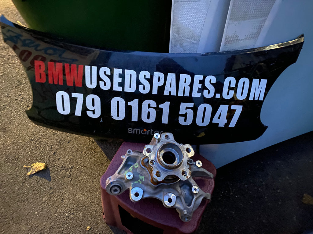 BMW 4 Series 2022 G22  Driver side rear Hub
Bmw G23 G24 G26 driver side REAR WHEEL KNUCKLE
6892522
6884694
BMW Rear Right Steering Swing Arm Base 4 Series G22 2020-23 6892522 OEM