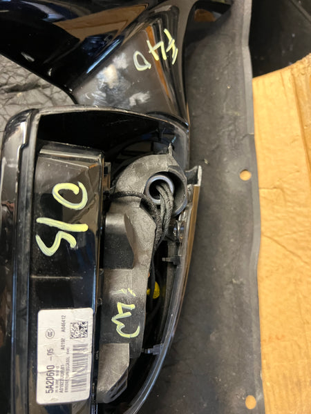 BMW 1 SERIES 2022 F40 Driver side Wing  Housing 
 no glass
no cover 
cover under the indicator light needs replacing 
observe all pictures please 
  5A20690