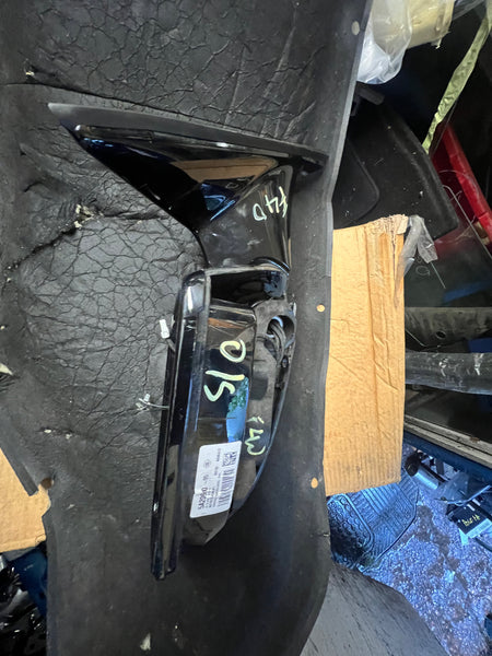 BMW 1 SERIES 2022 F40 Driver side Wing  Housing 
 no glass
no cover 
cover under the indicator light needs replacing 
observe all pictures please 
  5A20690