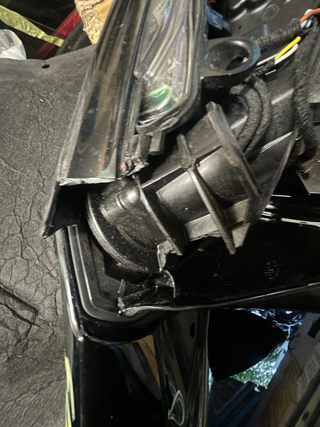 BMW 1 SERIES 2022 F40 Driver side Wing  Housing 
 no glass
no cover 
cover under the indicator light needs replacing 
observe all pictures please 
  5A20690