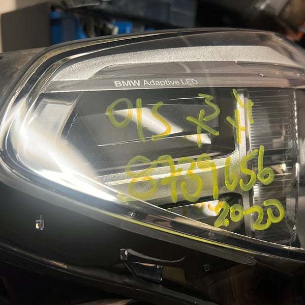 8739649 BMW X3 2019 G01   Passenger Side Led Headlight   8739649 03  8739649       BMW X4 2019 G02  Passenger Side Led Headlight   8739649 03  scrach observe pictures please