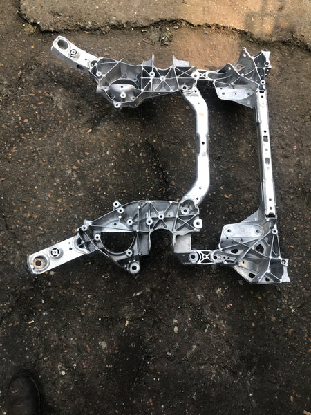 BMW 5 Series G30 530i xDrive 2018  Front Suspension Subframe  
needs Aluminium wielding
please observe pictures 
6873475
6887340
Bmw M5 2019 front suspension subframe