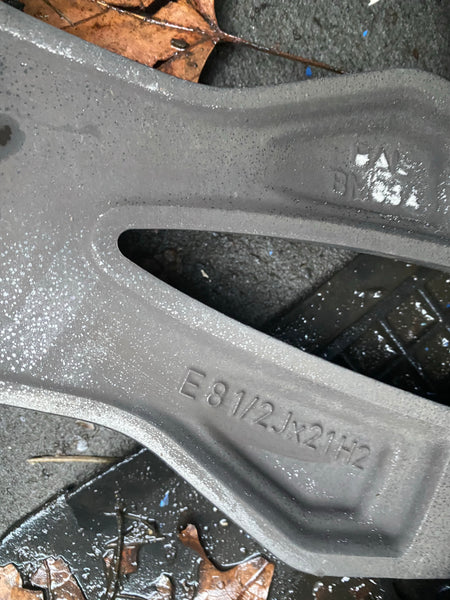 8053455     BMW X3 2021 G01 front 1 single  alloywheel  X4 2021  G02 M SPORT 21" 8.5J Front 1 single alloywheel RIM  8053455 This alloy wheel has been repaired   please observe all pictures