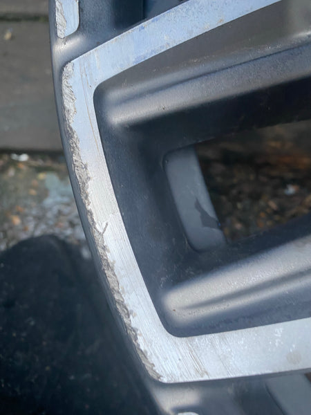 8053455     BMW X3 2021 G01 front 1 single  alloywheel  X4 2021  G02 M SPORT 21" 8.5J Front 1 single alloywheel RIM  8053455 This alloy wheel has been repaired   please observe all pictures