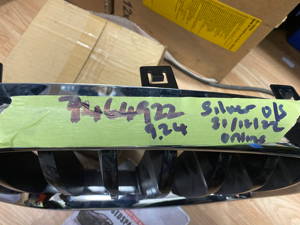 7464922 BMW X3  2022 G01 Driver side kidney Grille   Bmw X4  2022 G02 Front Bumper Right Side Kidney Grill    7464924  8074574  Genuine  bmw x4 kidney Grille  bmw x3 kidney grille