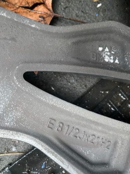 8053455     BMW X3 2021 G01 front 1 single  alloywheel  X4 2021  G02 M SPORT 21" 8.5J Front 1 single alloywheel RIM  8053455 This alloy wheel has been repaired   please observe all pictures