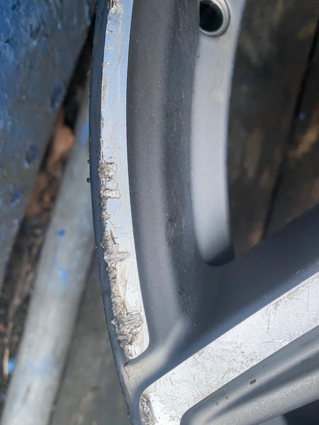 8053455     BMW X3 2021 G01 front 1 single  alloywheel  X4 2021  G02 M SPORT 21" 8.5J Front 1 single alloywheel RIM  8053455 This alloy wheel has been repaired   please observe all pictures