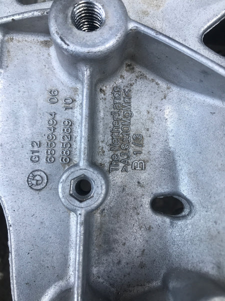 BMW 5 Series G30 530i xDrive 2018  Front Suspension Subframe  
needs Aluminium wielding
please observe pictures 
6873475
6887340
Bmw M5 2019 front suspension subframe