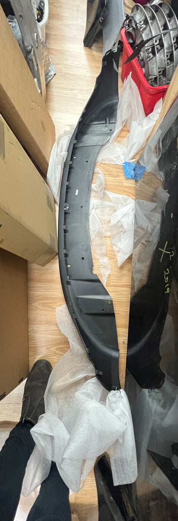 7255108    MINI NEW GENUINE R55 R56 R57 S JCW 2010 - 2012 FRONT BUMPER LOWER SPOILER