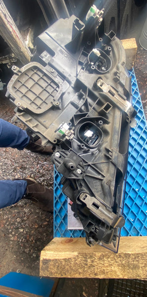 7408702    BMW 7 Series 2019 G11 G12 Headlight Laser Light Driver side   Bmw 7 Series 2019 laser headlight