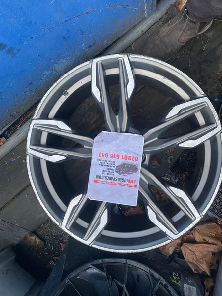 8053455     BMW X3 2021 G01 front 1 single  alloywheel  X4 2021  G02 M SPORT 21" 8.5J Front 1 single alloywheel RIM  8053455 This alloy wheel has been repaired   please observe all pictures