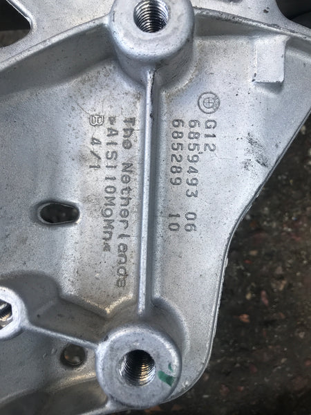 BMW 5 Series G30 530i xDrive 2018  Front Suspension Subframe  
needs Aluminium wielding
please observe pictures 
6873475
6887340
Bmw M5 2019 front suspension subframe