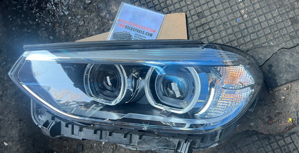 8739649 BMW X3 2019 G01   Passenger Side Led Headlight   8739649 03  8739649       BMW X4 2019 G02  Passenger Side Led Headlight   8739649 03  scrach observe pictures please