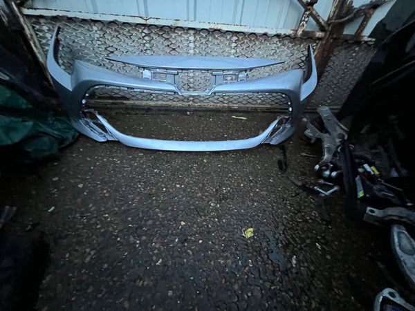 Toyota Corolla 2025 E22 Hybird Active front bumper 
 
  5211902J90

FRONT BUMPER / 1066314 FOR TOYOTA COROLLA E21 HYBRID ACTIVE