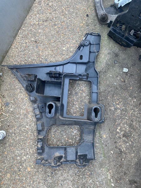 BMW 2 series 2918 Gran Tourer F46 Rear Right Bumper Bracket 7318754

Bmw  2 series active tourer driver side rear bumper bracket 

51127318754