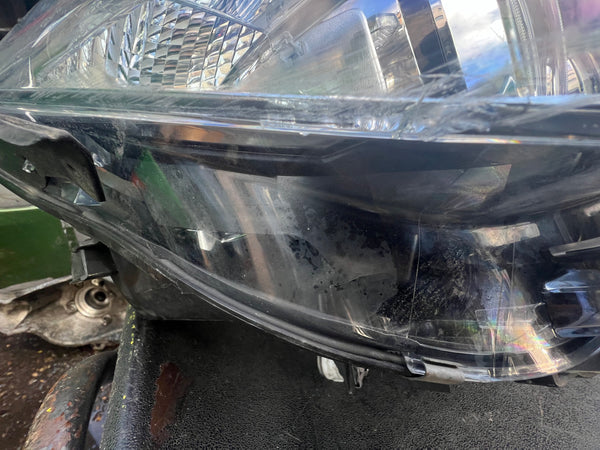 8739650     BMW X3  2019  G01 Driver side led headlight Bmw x4 2019 G02 driver side headlight  LED