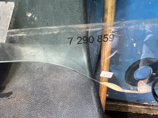 BMW I3 13-22 N/S Passenger Front Door Glass Window 7290859