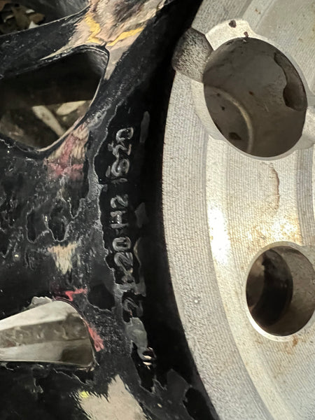 Bmw part

Bmw parts 

Bmw alloy wheel 

  BMW M3 G80 M4 G82 G83 826M  1 single REAR ALLOY WHEEL 10,5J 20" ET:20

8093839

8093832