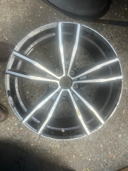 8090094       GENUINE BMW 3 Series  2022  G20 M sport  G20 G21 front single Alloywheel RIM 8Jx19  8089892  needs refurbishing   observe all pictures please