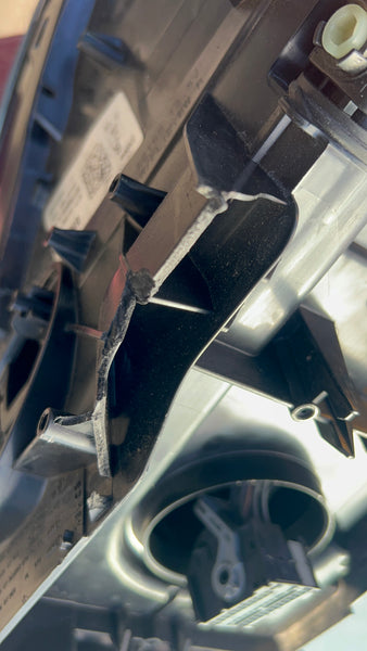 63115A1E058      BMW 1 SERIES  2023 F40 Drivers side  LED headlight