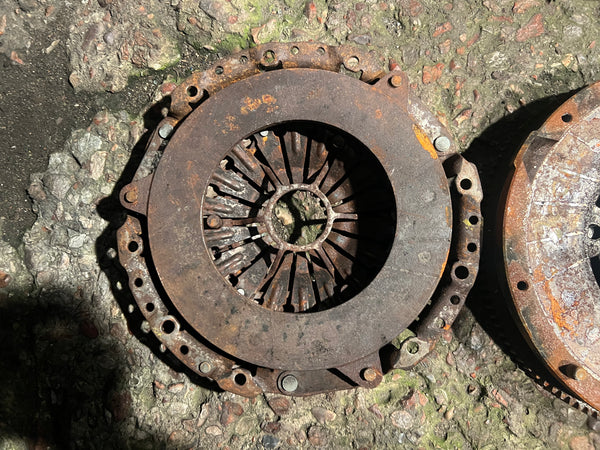 BMW  M3  2006 E46 Clutch Pressure Plate /flywher 2228853

2282391

Bmw m3 E46 flywheel 

bmw flywheel 

bmw part

bmw parts

baroness bmw