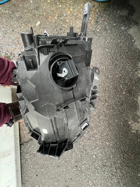 63118737596     Mini Cooper 2022 F56 Driver Side xenon Led Headlight    8737596