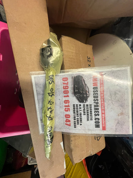 32105A60A61
  BMW X5 2023 G05  driver side Steering Linkage Tie Rod

     5A60A61

NEW

GENUINE


Bmw x7 2023 driver side steering linkage 

bmw x6 2023 driver side sterring linkage