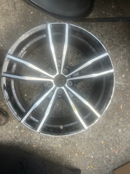 8090094       GENUINE BMW 3 Series  2022  G20 M sport  G20 G21 front single Alloywheel RIM 8Jx19  8089892  needs refurbishing   observe all pictures please