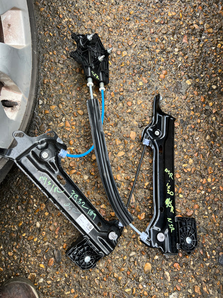BMW iX 2024 Rear door window regulator with motor

7932189