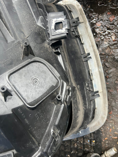 63117472227      Mini Cooper S 2016  f56  Passenger Side LED Headlight  7472227      Mini F55 headlight  mini F56  headlight  mini F57 headlight