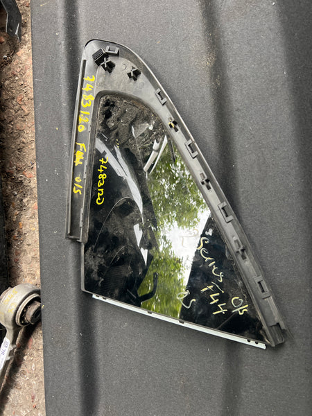 BMW 2 series 2023 F44 Gran Coupe Driver side Rear Quarter Window

7483120 

Bmw glass

Bmw 2 series quater glass