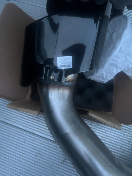 BMW X6  2018  f16 N57 M50 Diesel  Back Box  

New 

8576214

8572452

8517202

BMW X5 X6 SERIES EXHAUST SYSTEM 8576214 8572452 8517202 N57 M50D F15 F16
