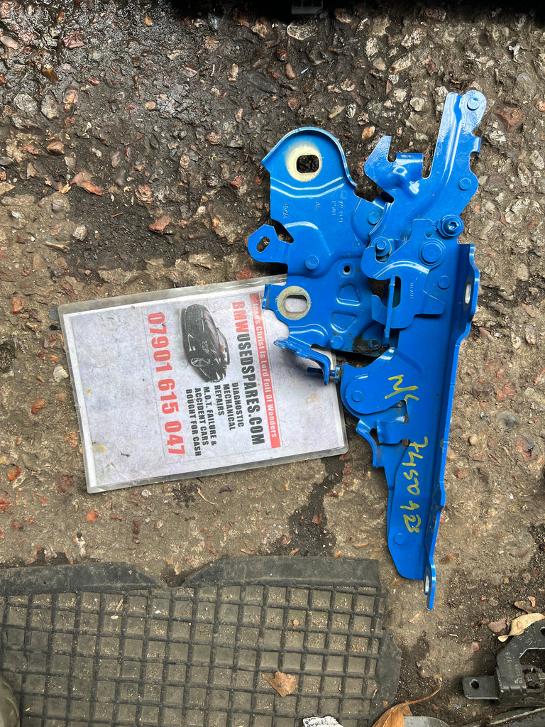 BMW F40 M135I X DRIVE M SPORT BONNET HINGES MISANO BLUE

7450923

BMW 1 Series 2022 f40 Bonnet Hinge passenger side

bmw f40 bonnet hinge

 BaronesstheBmlady