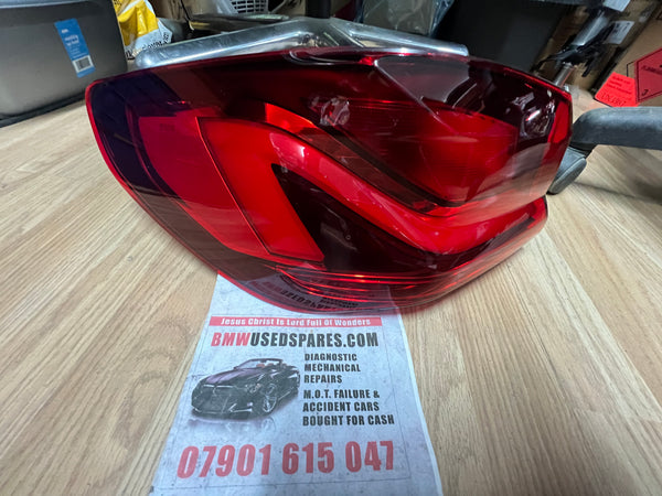 6321-5A55F87-02   BMW 1 SERIES  2022 F40 PASSENGER SIDE REAR OUTER TAIL LIGHT  7450643  647500  Bmw 1 series 2022 f40 passenger back light