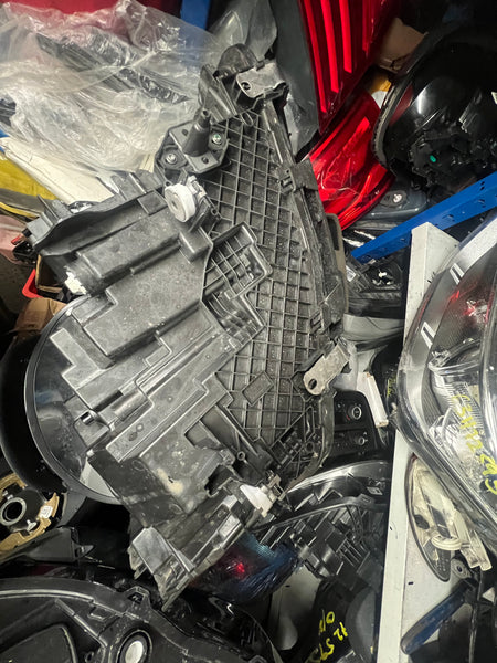 5A26FA5

 BMW 5 Series  2021 G30 G31 LCI LED passenger side Headlight.