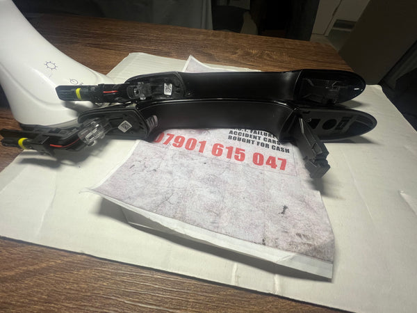 51219450310 £150 each 
  Genuine
   Mini F54 F55 F56 F57 F60 Piano Black Front Door Handles 
  9450310 
51219450311 £150 each
9450311