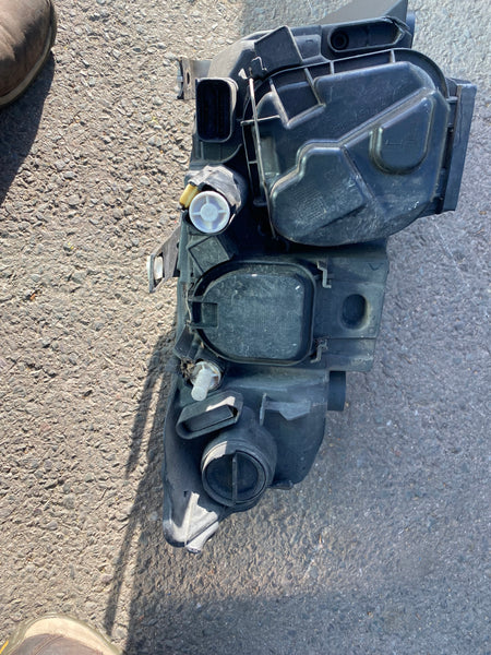 7202575   Bmw 3 Series 2010 E90 4 door saloon LCI passenger Side headlight 7202575  89318931