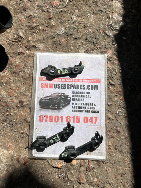 BMW  1 series  2916 F20 F21 F22 F23  passenger side Front Bumper Trim Lower Bracket Left 7272555
51117272555