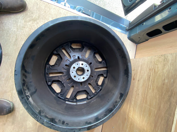 BMW iX i20 single Alloy wheel
22 Inch 1025 M
Aerodynamics 
5A73071.        Bmw XM G09 single Alloy wheel