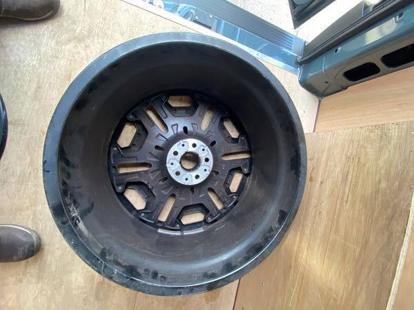 BMW iX i20 single Alloy wheel
22 Inch 1025 M
Aerodynamics 
5A73071.        Bmw XM G09 single Alloy wheel