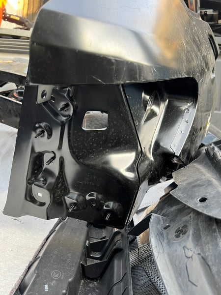 41007437440   Bmw 5 series 2020 G31 driver side body frame    7437440 new