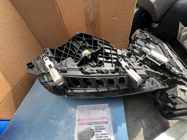 Bmw m3 

bmw im3

BMW i M3 G22 G23 G26 G80 passenger side  Headlight LED technology right

63119851037  5A19353

9851037

Bmw M3  passenger side headlight