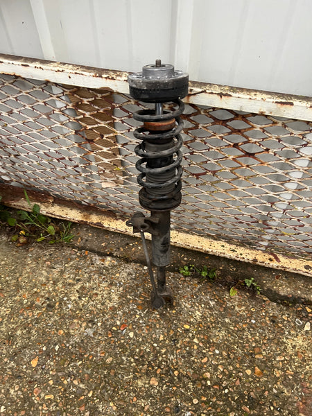 BMW 5  series 2012 F10 driver side front  Shock Absorber

6795083 

bmw shock absorber

bmw part

bmw parts