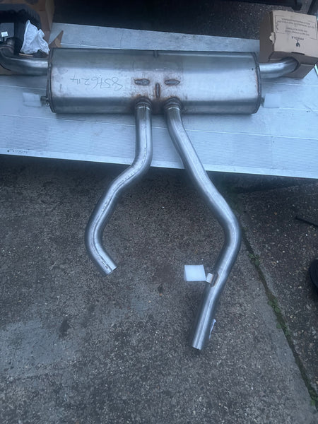 BMW X6  2018  f16 N57 M50 Diesel  Back Box  

New 

8576214

8572452

8517202

BMW X5 X6 SERIES EXHAUST SYSTEM 8576214 8572452 8517202 N57 M50D F15 F16