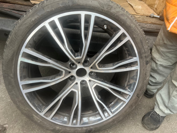 8043671  BMW X3 G01 X4 G02 21'' DIAMOND CUT ALLOY WHEEL 9.5JX21H2 ET43  8043671