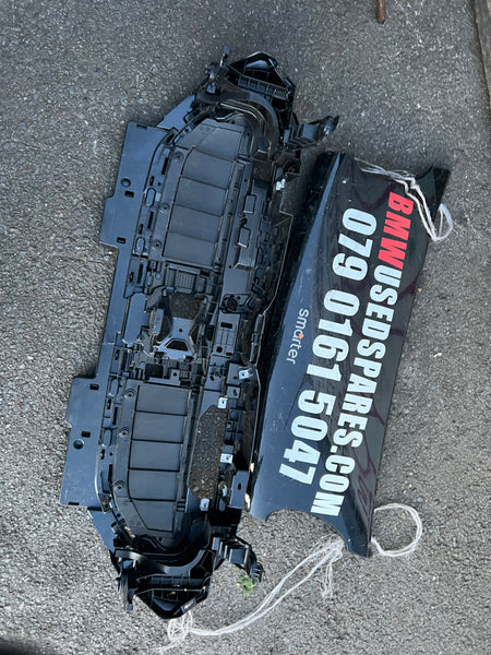 BMW i5 G60 2023 intercooler air guide duct channel 

GENUINE BMW 5 Series 2024 G60 M5 FRONT Grill Radar Carrier Frame G6X G9X

51745A1D079

5A1D079