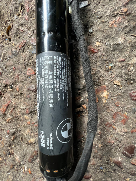 BMW X4 G02 M40i 2019 LHD Right Side Tailgate Lift Strut 9482790

11675858

Bmw x4 2019 G02 tailgate shocks 


BMW X4 G02 F98 Trunk Boot Lid Strut Electric Spindle